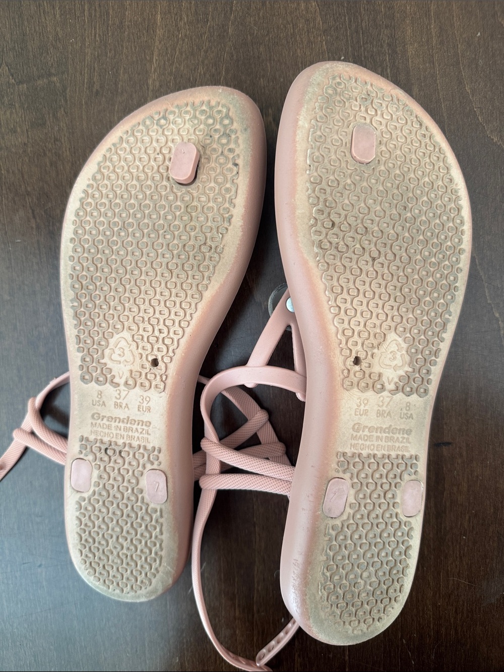 Ipanema Women’s Pink Jelly T-Strap Sandals with Metallic Accent - Picture 4 of 4